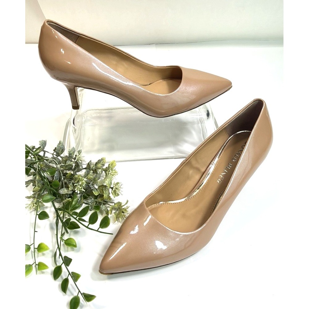 Donald Pliner Tabi Nude Patent‎ Leather Point Toe Kitten Heel Shoes Size 7.5 M